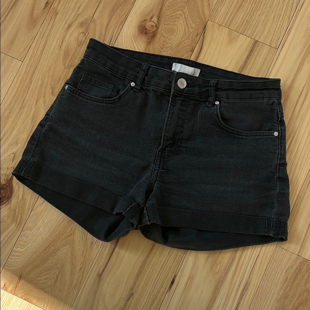 H&M Black Shorts